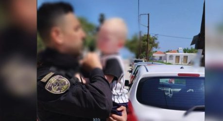 Ο αστυνομικός περιγράφει πως έσωσε το μωρό μέσα από το αυτοκίνητο στη Ζάκυνθο