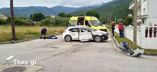 Δράμα: Απεγκλωβισμός δύο ανδρών μετά από τροχαίο