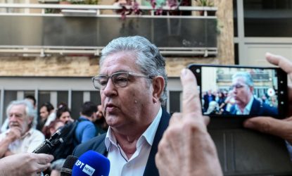 Κουτσούμπας: “Πιο δυνατό ΚΚΕ για να είναι πιο δυνατός ο λαός” (ΦΩΤΟ)