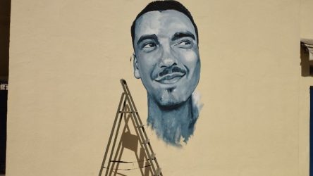 Θεσσαλονίκη: Τοιχογραφία του Αλκη έλυσε ποδοσφαιρική διένεξη μαθητών δημοτικού σχολείου στη Νεάπολη