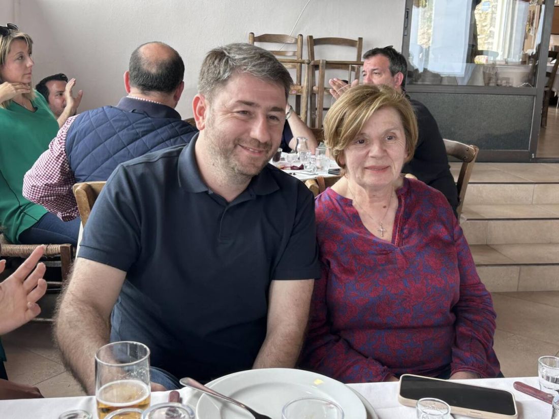Νίκος Ανδρουλάκης γεύμα δημοσιογράφοι Ηράκλειο