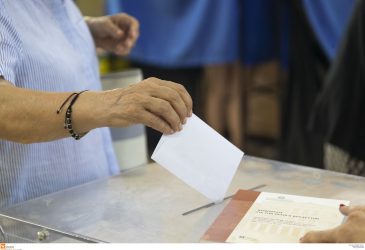 Εκλογές 2023: Εκλεισαν για τους Ελληνες στην Ευρώπη οι κάλπες