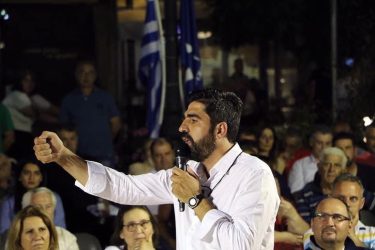 Φάνης Παπάς: «Θέλω να αγωνιστώ για τους νέους και τις παραγωγικές τάξεις» (BINTEO)