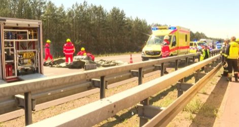 Γερμανία: Σύγκρουση βυτιοφόρου με λεωφορείο – Δεκάδες τραυματίες (ΒΙΝΤΕΟ)