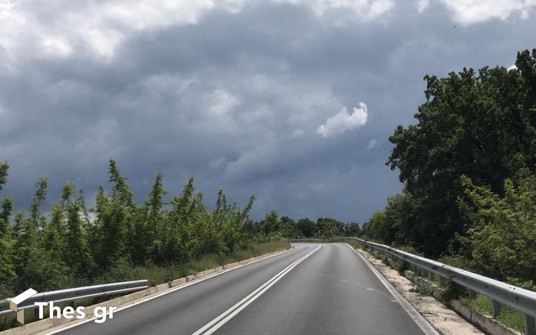 καιρός σύννεφα βροχή