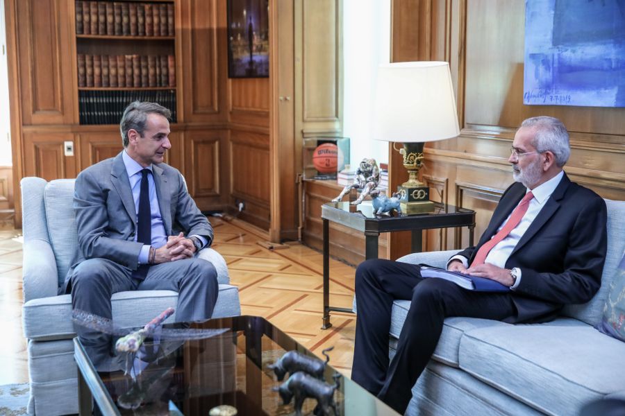 Κυριάκος Μητσοτάκης Ιωάννης Σαρμάς στο Μέγαρο Μαξίμου ορκωμοσία