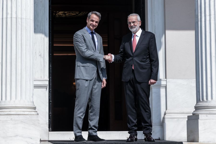 Κυριάκος Μητσοτάκης Ιωάννης Σαρμάς στο Μέγαρο Μαξίμου ορκωμοσία 