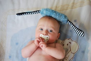 Τρία tips για να βοηθήσετε το μωρό σας να “κόψει” την πιπίλα