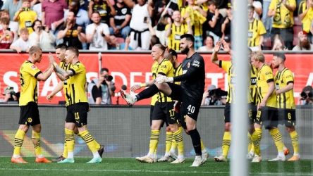 Bundesliga: “Αγκαλιά” με τον τίτλο η Ντόρτμουντ