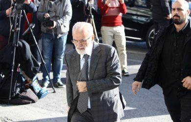 Αθώος ο Ιβάν Σαββίδης για την εισβολή στον αγωνιστικό χώρο – Ενοχή για το όπλο