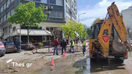 Θεσσαλονίκη: Βλάβη σε αγωγό ύδρευσης ο λόγος που πλημμύρισε ο δρόμος στα Δικαστήρια