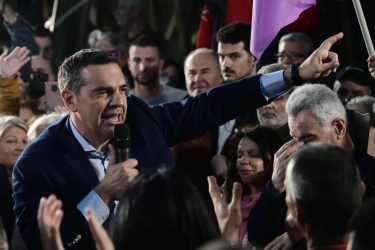 Τσίπρας: “Θα κάνουμε ό,τι περνά απ’ το χέρι μας για να διασφαλίσουμε ποιοτικές και ασφαλείς δημόσιες συγκοινωνίες”