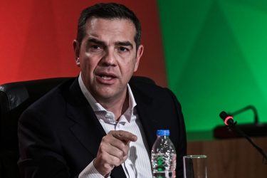Τσίπρας: “Hρθε η ώρα να κηρύξουμε λήξη στο πένθος και να σημάνουμε συναγερμό μάχης”