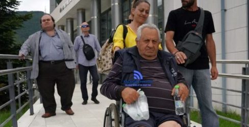 Χαλκιδική: “Απαίτησα από την πρόεδρο να γίνει δίκη με ανοικτό ακροατήριο”, είπε ο δικηγόρος του 81χρονου που έχασε το σπίτι του σε πλειστηριασμό (ΒΙΝΤΕΟ)