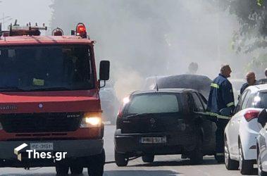 Θεσσαλονίκη: Οχημα πήρε φωτιά στην Μοναστηρίου (ΦΩΤΟ)