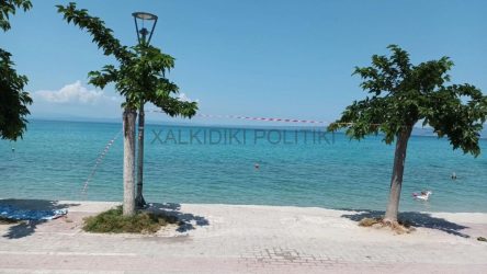 Χαλκιδική: Πυροτεχνουργοί από την Αθήνα για το πυρομαχικό υλικό που εντοπίστηκε από λουόμενο
