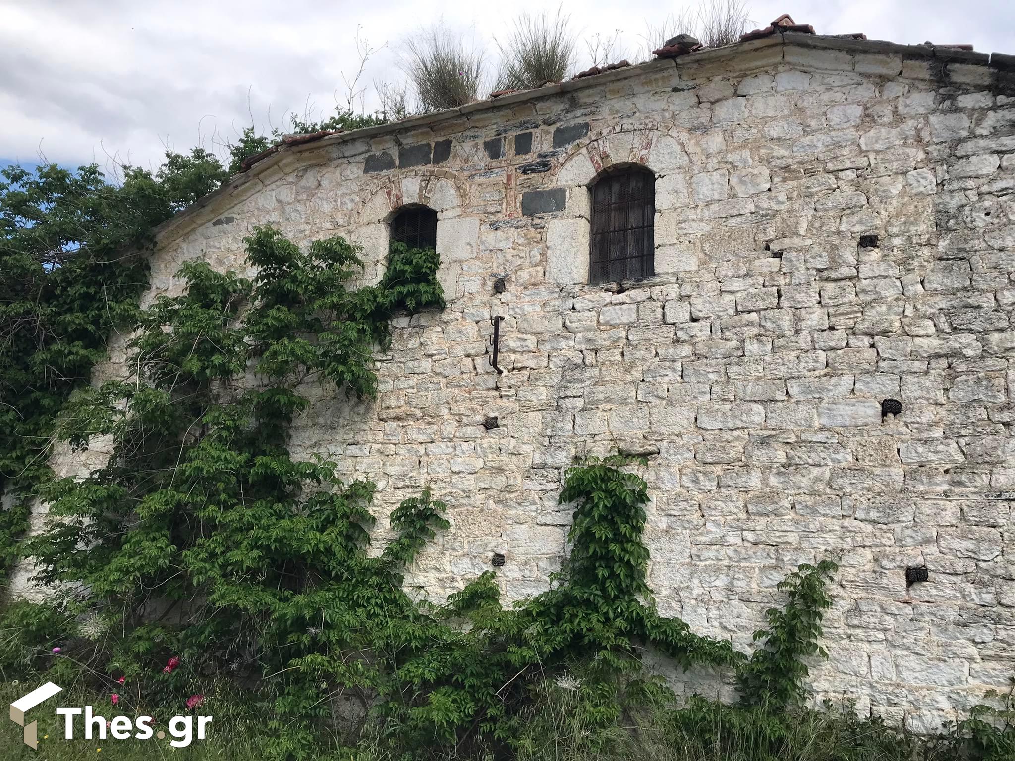Σταθμός γεωργικής έρευνας στον Άγιο Μάμα στην Χαλκιδική εγκατάλειψη κτίριο