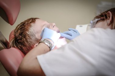 Dentist Pass: Μέχρι αύριο (22/12) οι αιτήσεις για το voucher των 40 ευρώ