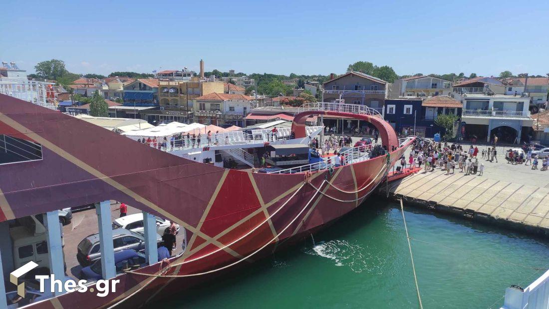 καράβι πλοίο λιμάνι Κεραμωτής