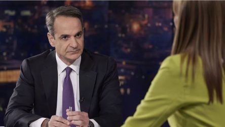 Μητσοτάκης: “10000 προσλήψεις στο ΕΣΥ, νέα αύξηση στον κατώτατο μισθό”