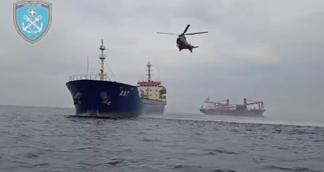Βίντεο ντοκουμέντο μετά τη σύγκρουση των φορτηγών πλοίων στη Χίο 