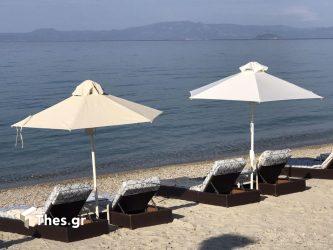Πολύχρονο παραλία Χαλκιδική χερσόνησος Κασσάνδρας πρώτο πόδι καλοκαίρι διακοπές