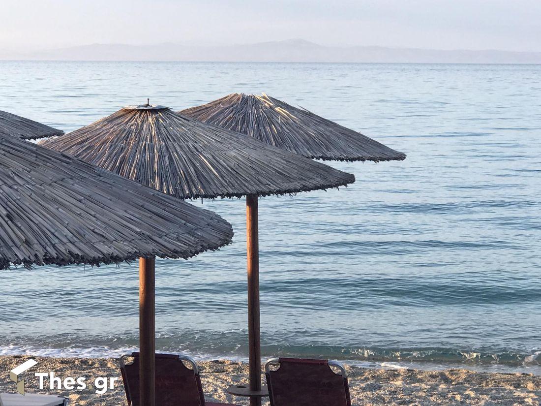 Πολύχρονο παραλία Χαλκιδική χερσόνησος Κασσάνδρας πρώτο πόδι καλοκαίρι διακοπές