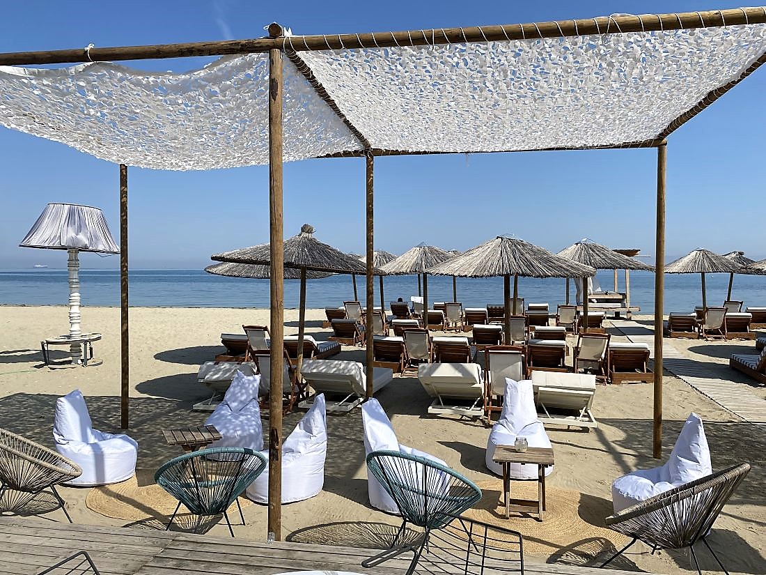 Rosemary food bar beach γλυκά φαγητό Brunch καφές Παύλου Κουντουριώτη 29, Περαία Τ: 2392 075 875 Θεσσαλονίκη