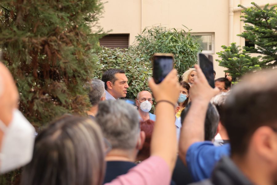 Αλέξης Τσίπρας από Λαϊκό Νοσοκομείο