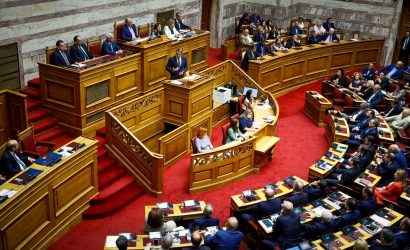 Υπερψηφίστηκε στη Βουλή το νομοσχέδιο για την ψήφο των Ελλήνων του εξωτερικού