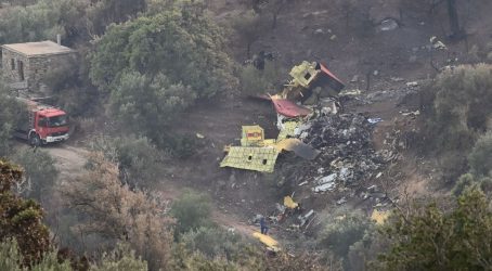 Θρήνος στην χώρα για τους δύο πιλότους του καναντέρ – Πως έγινε η τραγωδία στην Κάρυστο