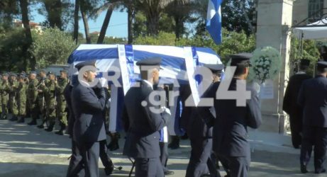 Πτώση καναντέρ στην Κάρυστο: Σπαραγμός στην κηδεία του σμηναγού Χρήστου Μουλά (ΦΩΤΟ)