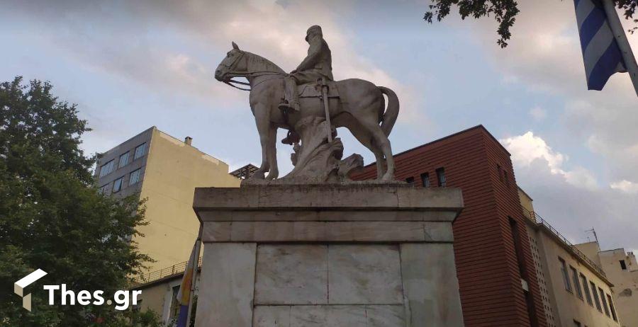 άγαλμα βασιλεία Κωνσταντίνου πλατεία Δημοκρατίας Θεσσαλονίκη