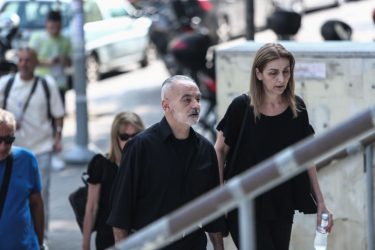 Δίκη Καμπανού: Εφτασαν στα δικαστήρια οι γονείς του αδικοχαμένου 19χρονου (ΒΙΝΤΕΟ & ΦΩΤΟ)