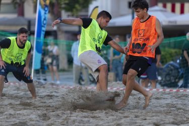 Θεσσαλονίκη: Γεμάτη η Αριστοτέλους για το 1ο Metropolis Beach Soccer Tournament (ΦΩΤΟ)