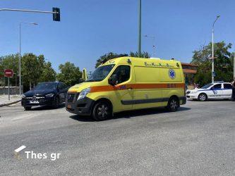 Θεσσαλονίκη: Δύο τραυματίες από σύγκρουση ΙΧ με τρία δίκυκλα