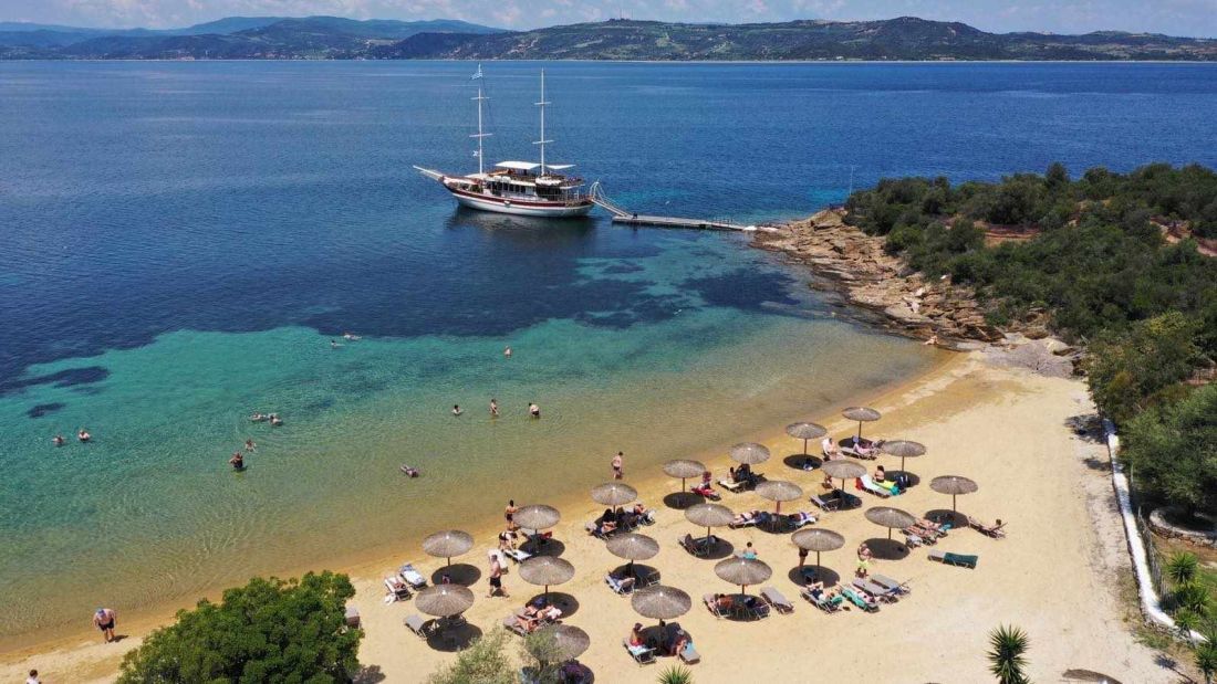 Athos Cruises Banana Beach Αμμουλιανή