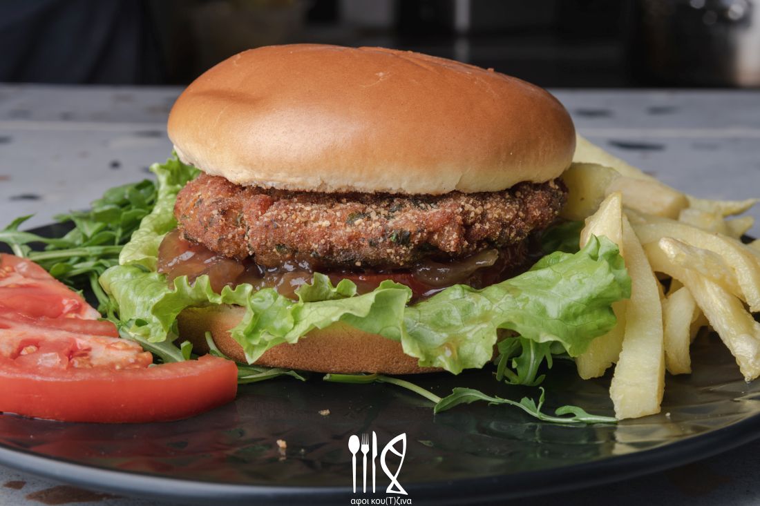 Αφοί κουΤζίνα Παραλία Επανομής φαγητό burger γαρίδας