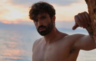 Hλίας Γκότσης: Τι αποκάλυψε για την πρώτη του ερωτική εμπειρία