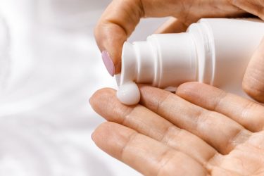 Προσοχή: Ανακαλείται κρέμα για τις αρθρώσεις – Μπορεί να είναι βλαβερή για την υγεία