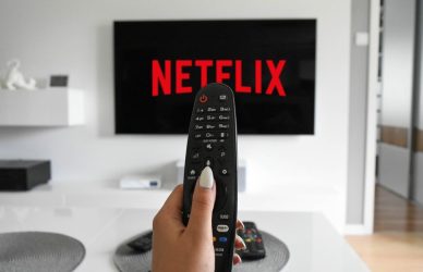 Netflix: Οι σειρές που κατέγραψαν φέτος τις περισσότερες ώρες τηλεθέασης