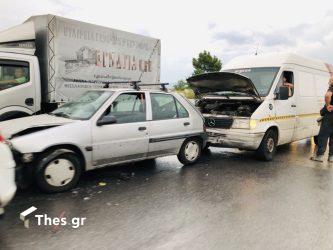 Θεσσαλονίκη: Καραμπόλα με τέσσερα αυτοκίνητα στον δρόμο προς Περαία (ΦΩΤΟ)