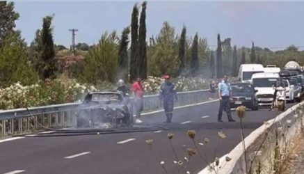 Θεσσαλονίκη: Ξέσπασε φωτιά σε αυτοκίνητο στο ύψος του Δερβενίου