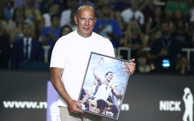 Νίκος Γκάλης: “Είναι τεράστια τιμή για κάθε αθλητή να κρεμάνε τη φανέλα του”