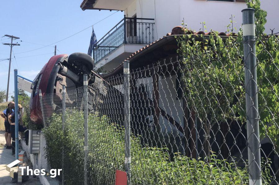 όχημα σπίτι ατύχημα Φίλυρο Θεσσαλονίκη