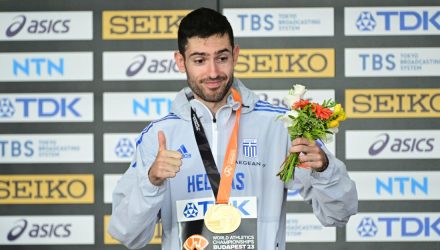Μίλτος Τεντόγλου: Η στιγμή της απονομής του χρυσού μεταλλίου στο Παγκόσμιο Πρωτάθλημα στίβου (ΒΙΝΤΕΟ & ΦΩΤΟ)