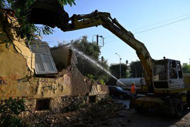 Θεσσαλονίκη: Αρχισαν οι κατεδαφίσεις για τη διάνοιξη της Σόλωνος