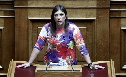 Κωνσταντοπούλου για Τέμπη: “Kακούργημα η κατά συρροή έκθεση σε κίνδυνο ζωής αθώων πολιτών”