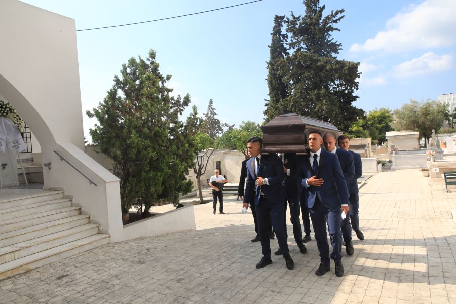 κηδεία Λιζέτας Νικολάου