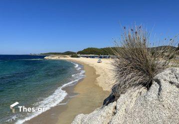 Τορώνη Σιθωνία Χαλκιδική Κόρακας παραλία Luka Beach καλοκαίρι διακοπές θάλασσα